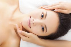 Rinnova la skincare routine con questi 5 infallibili prodotti per la cura della tua pelle.