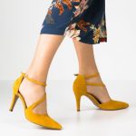 Outfit versatile: dalla scrivania all'aperitivo
