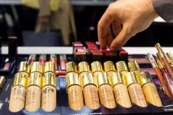 Trucco over 50 - crediti foto Estée Lauder