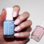 Half moon manicure di Essie