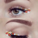 Eyeliner a fiori - crediti foto Marit Isachsen|Instagram