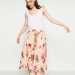 Zara gonna a corolla