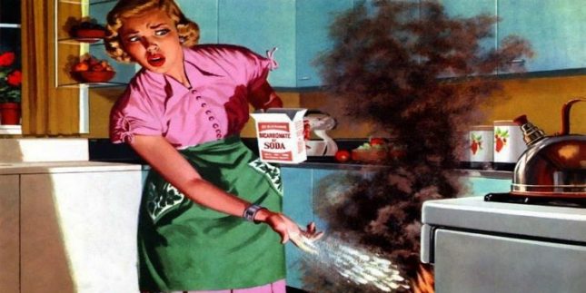 Donne che non sanno cucinare