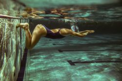 Piscina per principianti. La bellezza del nuoto.