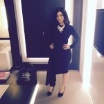 Laura Pausini con little black dress