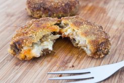 Crocchette di melanzane e patate e rosmarino