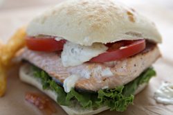 Hamburger di pesce fishburger