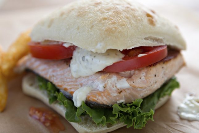 Hamburger di pesce fishburger