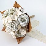 idee allestimento matrimonio con fiori di carta