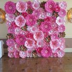 idee allestimento matrimonio con fiori di carta