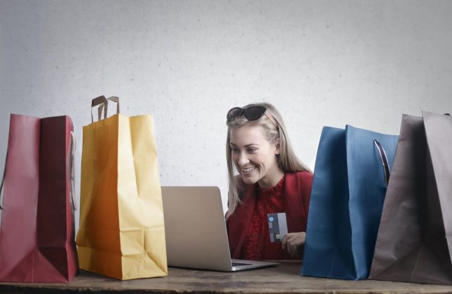 Come rifarsi il guardaroba con gli sconti on line