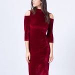 Abito in velluto by Stradivarius