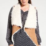 Smanicato Jrowa, tobacco brown - Zalando, 55 €