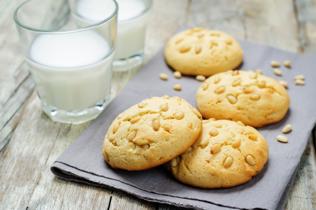 Biscotti ai pinoli