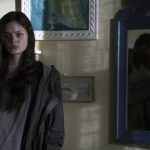 Leila (BELLA HEATHCOTE) ex fiamma di Christian perseguita Ana © Doane Gregory