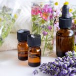 Oli essenziali ed erbe naturali