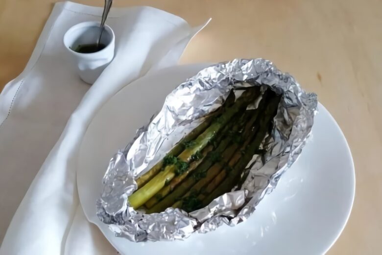 Asparagi al cartoccio