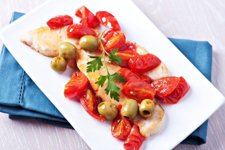 Ricette siciliana pesce spada in padella con pomodorini