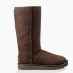 Classic Short by UGG