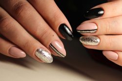 Manicure nera