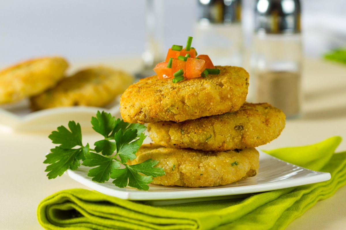 Crocchette di riso al curry e zucchine