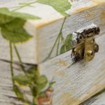 Scatolina in legno personalizzata con il decoupage