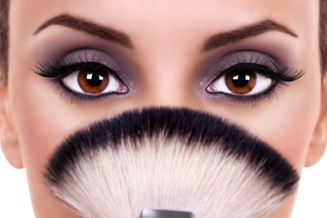 Trucco occhi marroni