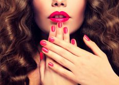 Manicure in gel
