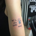 Tatuaggio naif papà - Fonte Instagram @princytattoo87.