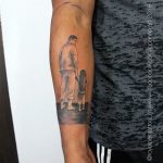 Tatuaggio ritratto papà - Fonte Instagram @boanner.