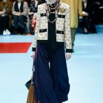 Modella Chanel style per Gucci alla MFW FW 2018