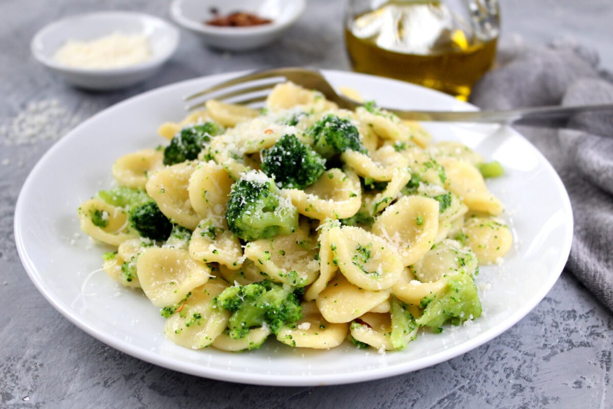 Pasta e broccoli alla romana