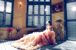 Abito da sposa colorato.