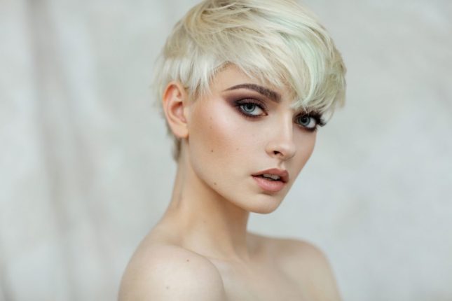 Capelli corti mossi