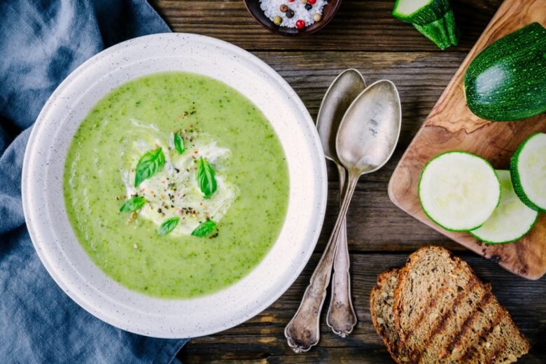 Vellutata morbida di zucchine e gorgonzola