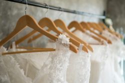 Abiti da sposa in pizzo: i trend del 2019