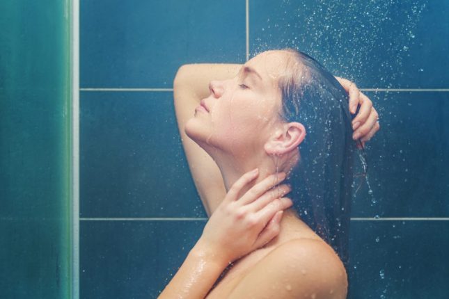 Doccia fredda e doccia calda: i benefici per il corpo