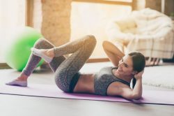 Fitness a casa: 5 esercizi da fare