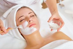 Maschera alla bava di lumaca, quante volte al mese?