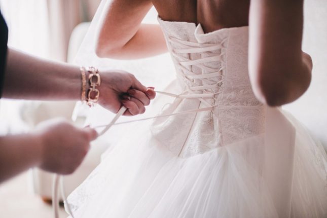 La vestizione della sposa