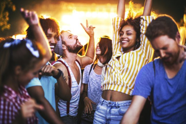Rimini: 10 discoteche sulla spiaggia