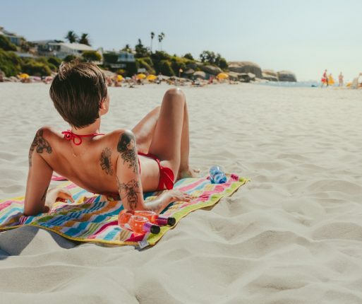 Come proteggere il tatuaggio in estate al mare