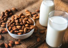 Le celebrità bevono latte vegetale, ma quanti tipi esistono?