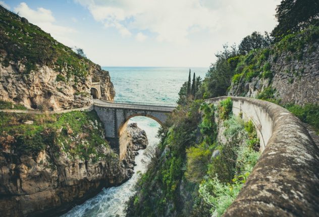 Cammini in Italia con vista sul mare