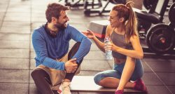 Donne che ci provano con uomini impegnati