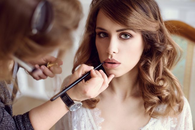 Come scegliere la truccatrice per il matrimonio
