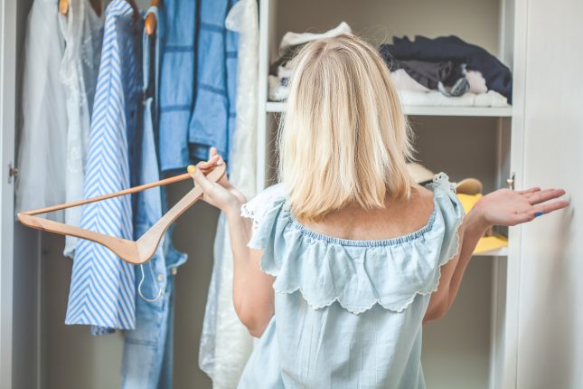 Cambio dell'armadio: guida per scegliere gli accessori giusti