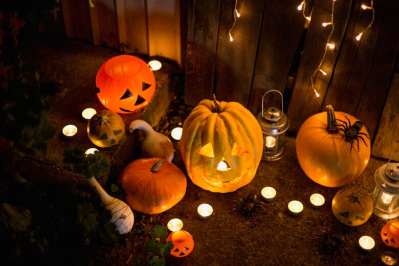Luci per Halloween idee creative con gli alchechengi