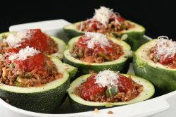 Ricetta zucchine tonde ripiene con ragù