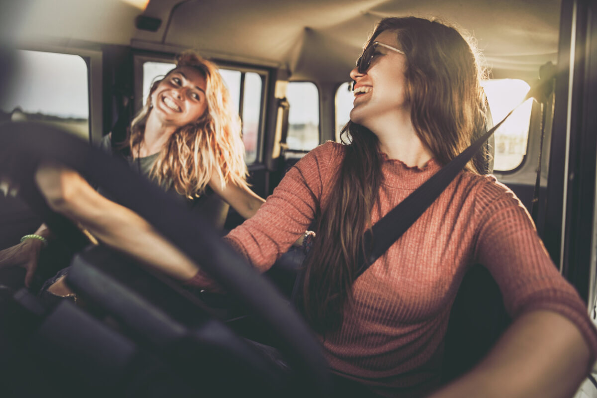 Le 5 canzoni da viaggio che non devono mancare nella playlist